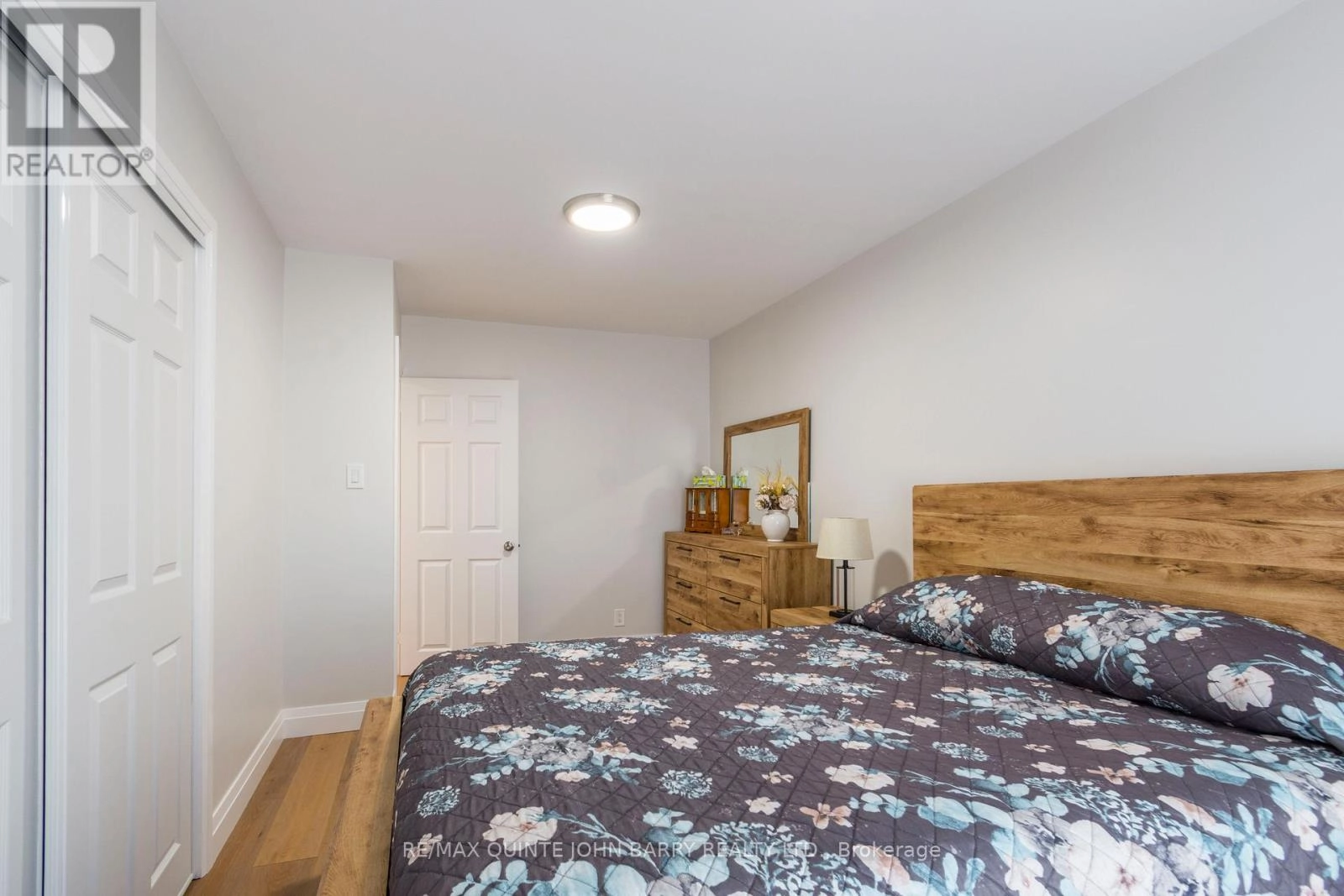 15 Coleman Drive, Quinte West, Ontario K8V 3A5 - Photo 18 - X12290685