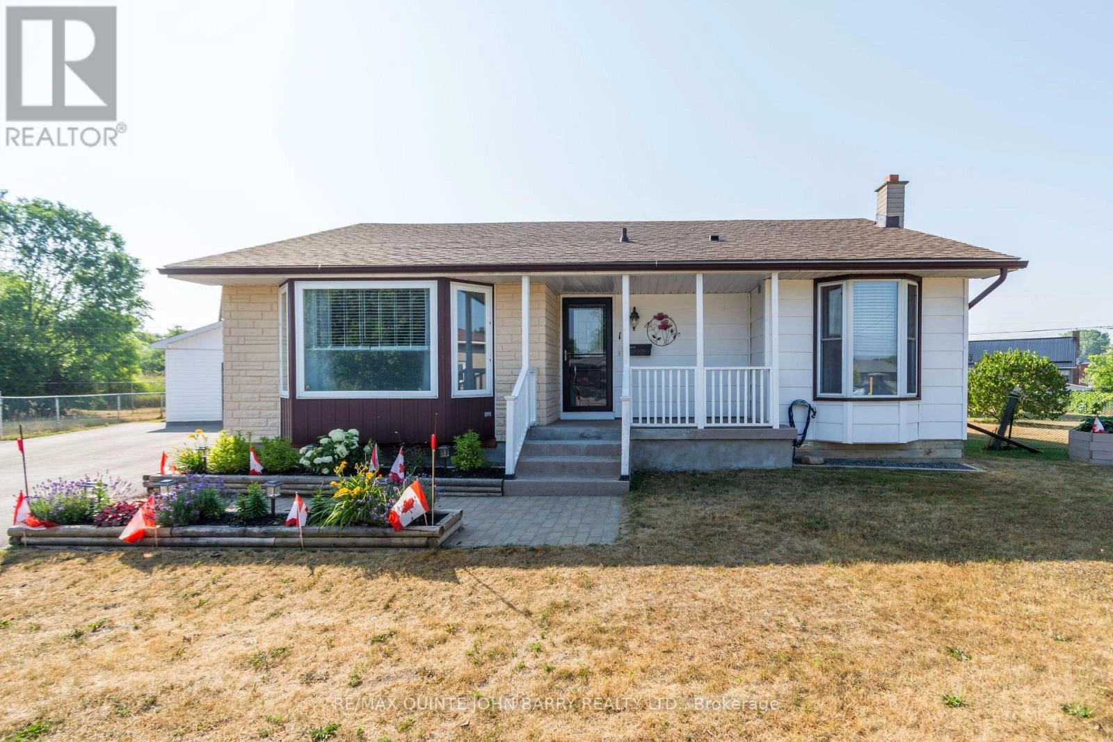 15 Coleman Drive, Quinte West, Ontario  K8V 3A5 - Photo 2 - X12290685