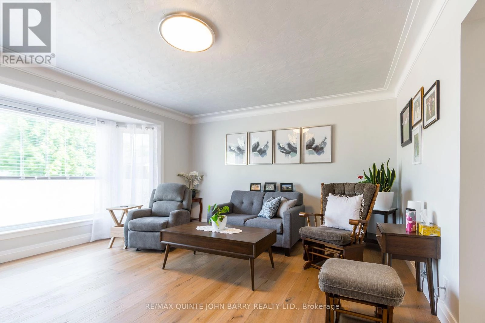 15 Coleman Drive, Quinte West, Ontario K8V 3A5 - Photo 7 - X12290685