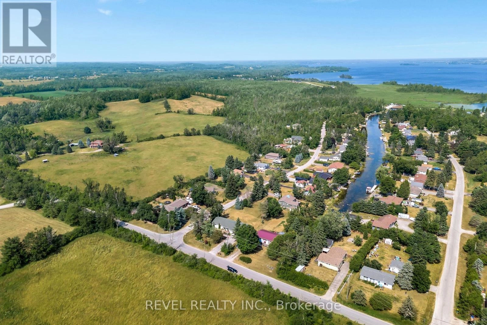 595 Hickory Beach Road, Kawartha Lakes, Ontario  K0M 1N0 - Photo 2 - X12290716