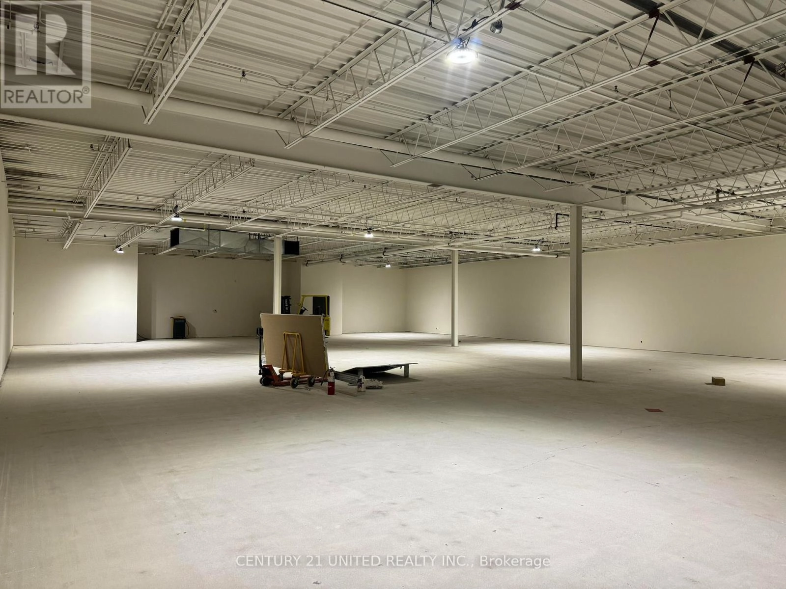 B - 331 King George Road, Brantford, Ontario  N3R 5L9 - Photo 3 - X8126414
