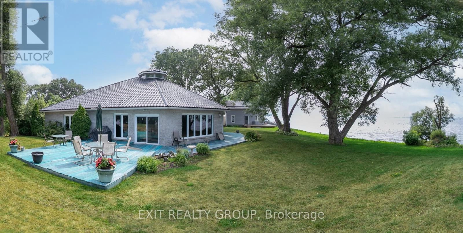 45 Peats Point Lane, Prince Edward County, Ontario  K8N 4Z7 - Photo 1 - X12286573