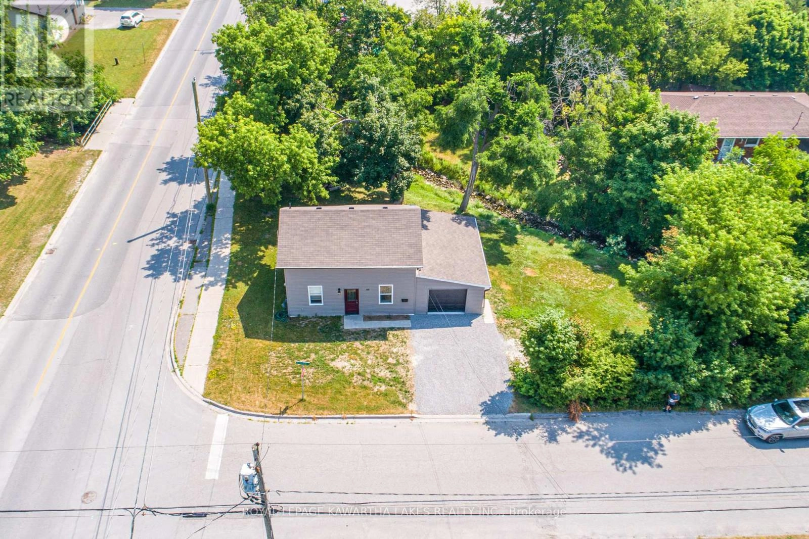 50 St Patrick Street, Kawartha Lakes, Ontario  K9V 1R3 - Photo 3 - X12291245