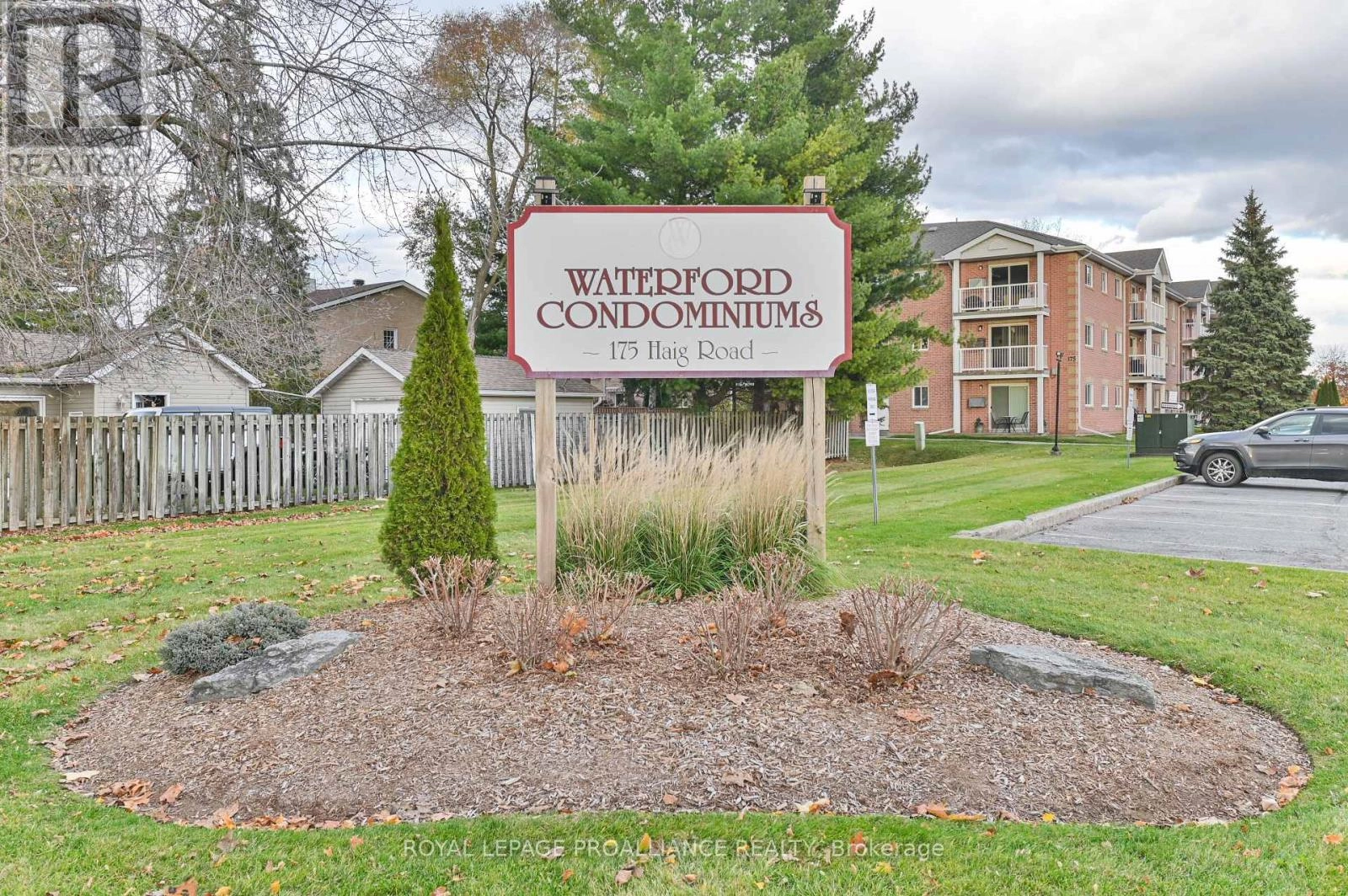 213 - 175 Haig Road E, Belleville, Ontario  K8N 5R7 - Photo 3 - X12291482
