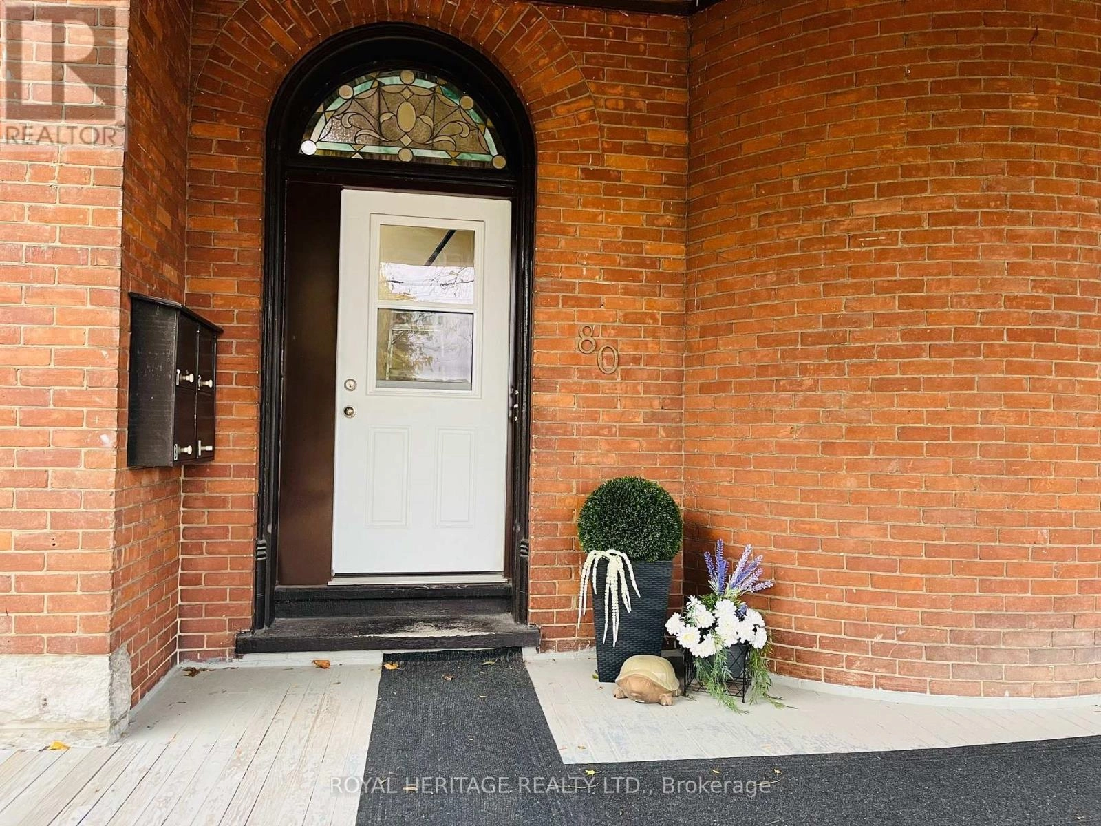 2 - 80 Bridge Street W, Belleville, Ontario  K8P 1J5 - Photo 3 - X12293250