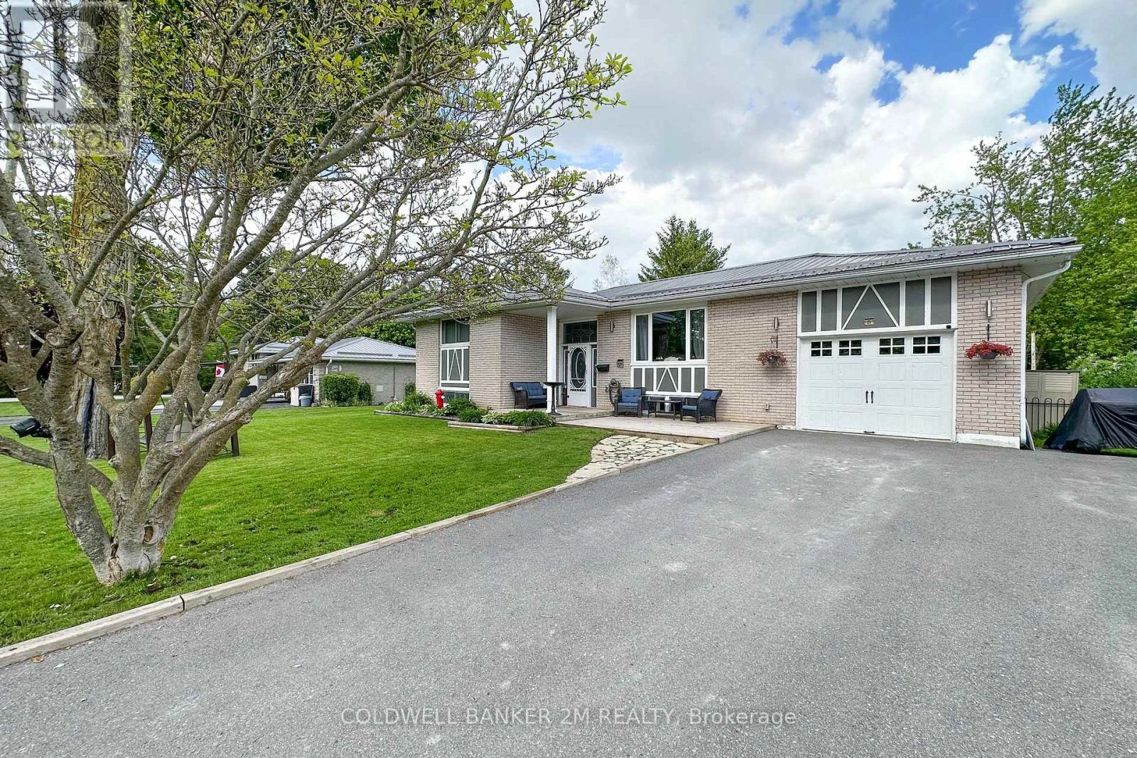 27 Anne Street, Cavan Monaghan, Ontario  L0A 1G0 - Photo 1 - X12293403