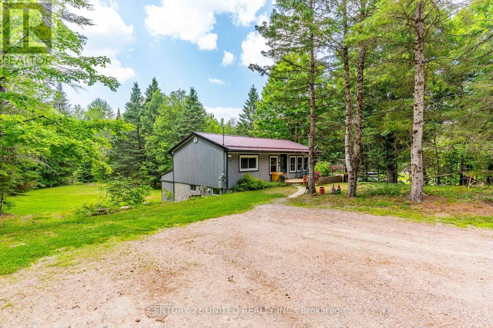 1001 English Circle, Highlands East, Ontario  K0M 1R0 - Photo 2 - X12150420
