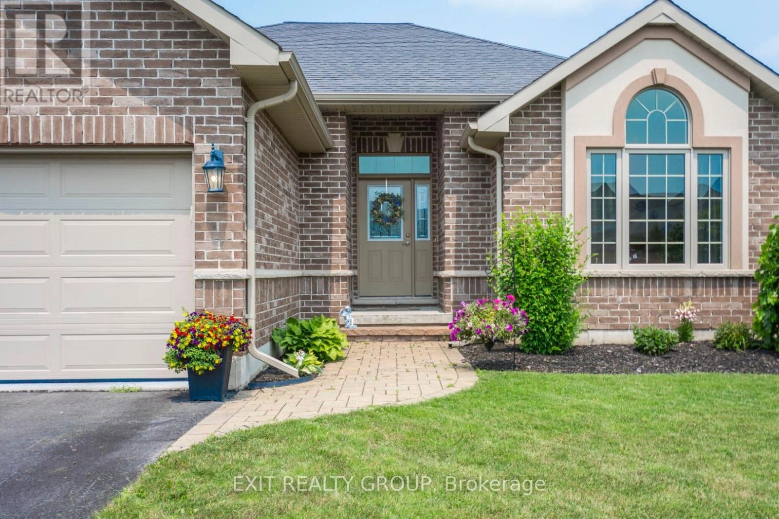 48 Cavendish Drive, Belleville, Ontario  K8N 0L6 - Photo 2 - X12294371