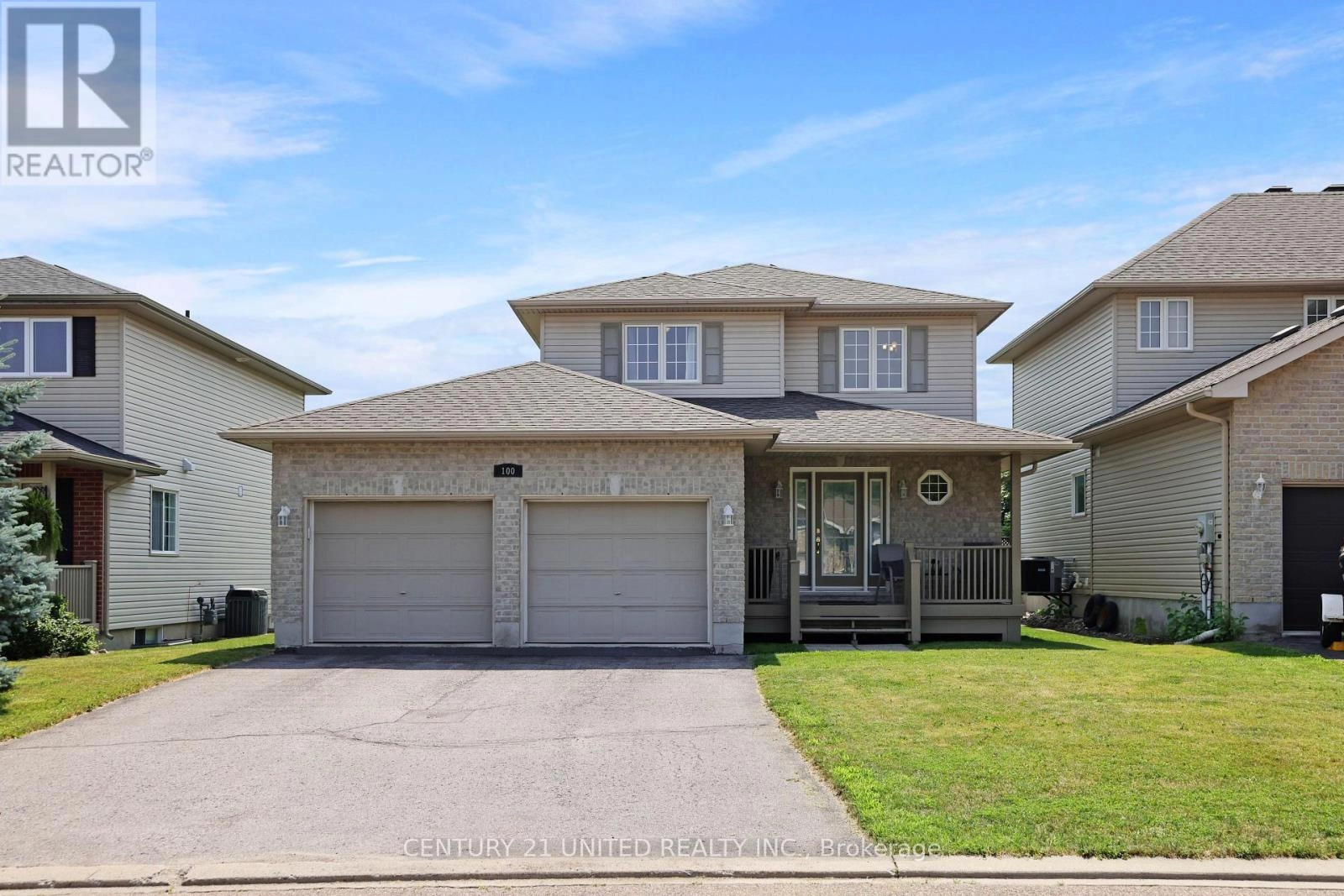 100 Ida Street S, Arnprior, Ontario  K7S 3Y4 - Photo 2 - X12294543