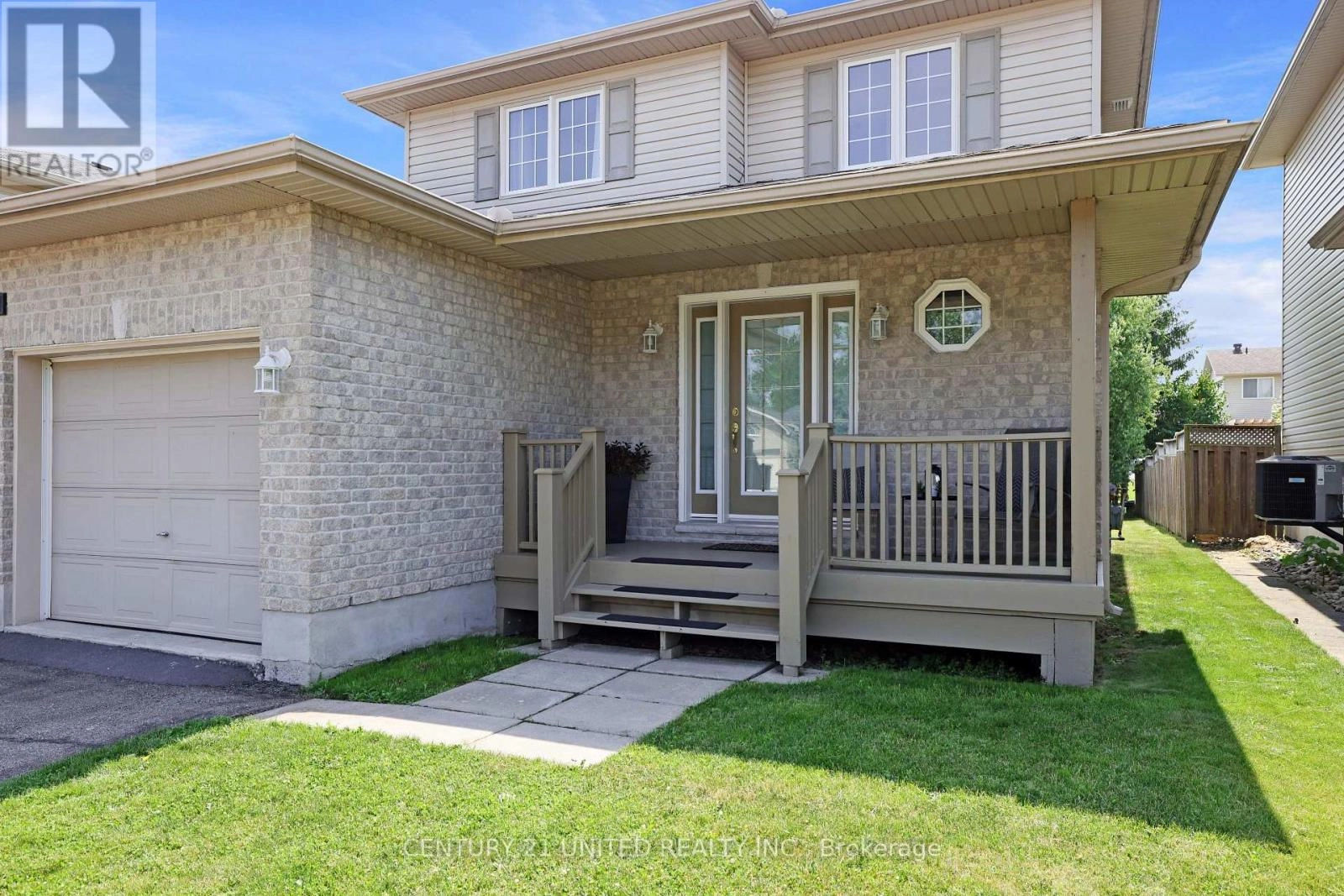 100 Ida Street S, Arnprior, Ontario  K7S 3Y4 - Photo 3 - X12294543