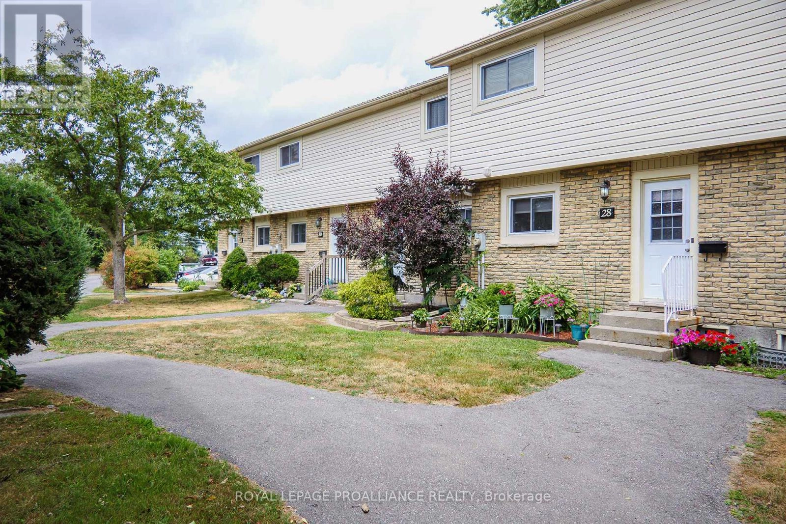 28 - 161 Bay Street, Quinte West, Ontario  K8V 1H9 - Photo 1 - X12294116
