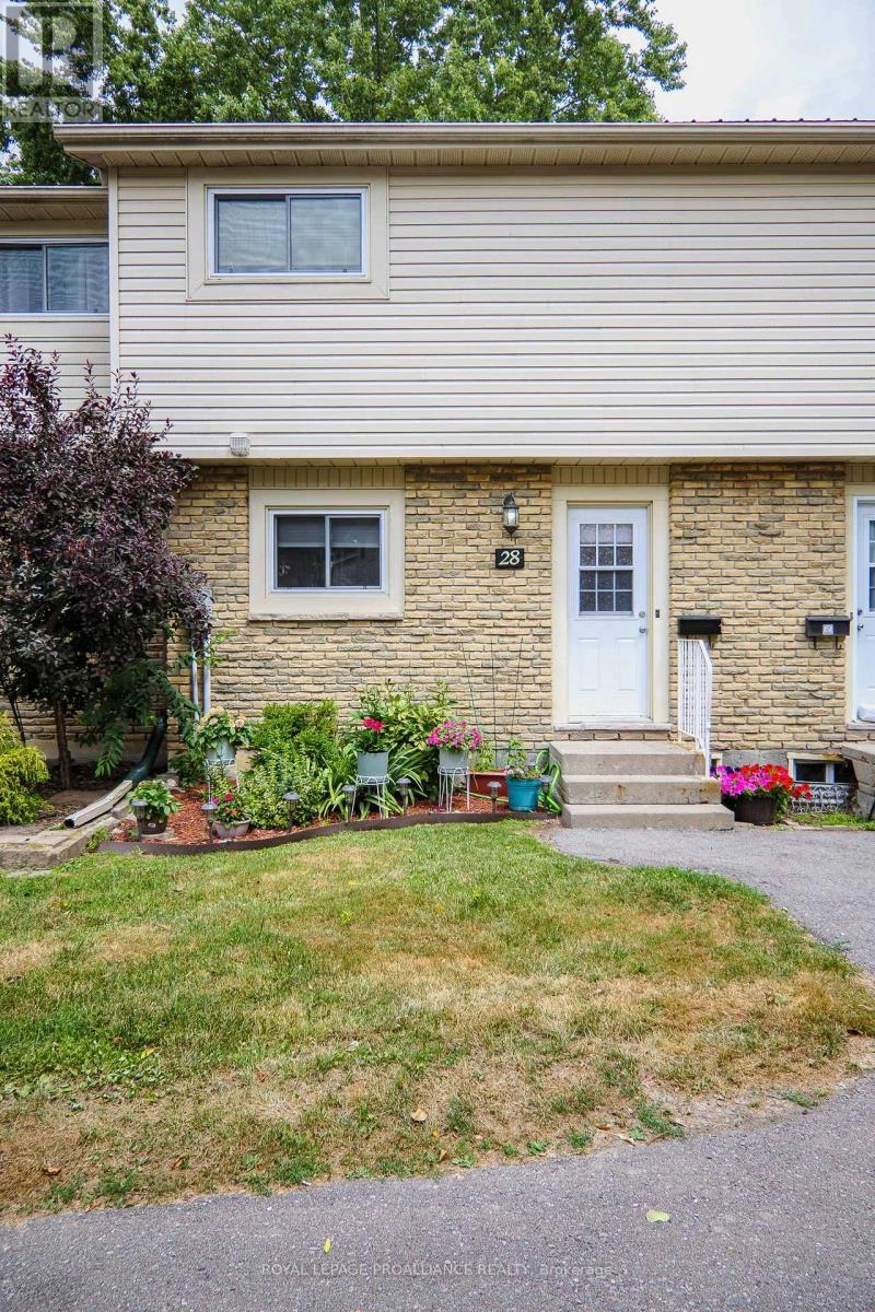 28 - 161 Bay Street, Quinte West, Ontario  K8V 1H9 - Photo 2 - X12294116