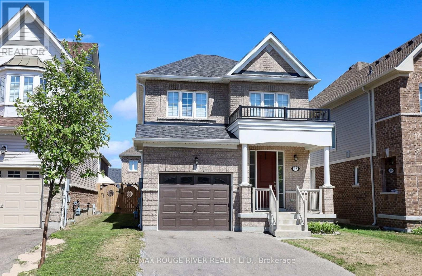 35 Thomas Bird Street, Clarington, Ontario  L1C 7C9 - Photo 2 - E12294859