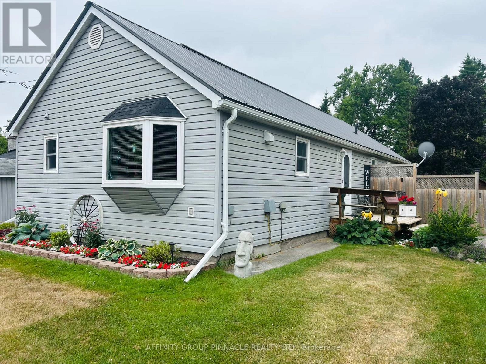 97 Bolsover Road, Kawartha Lakes, Ontario  K0M 2T0 - Photo 2 - X12295026