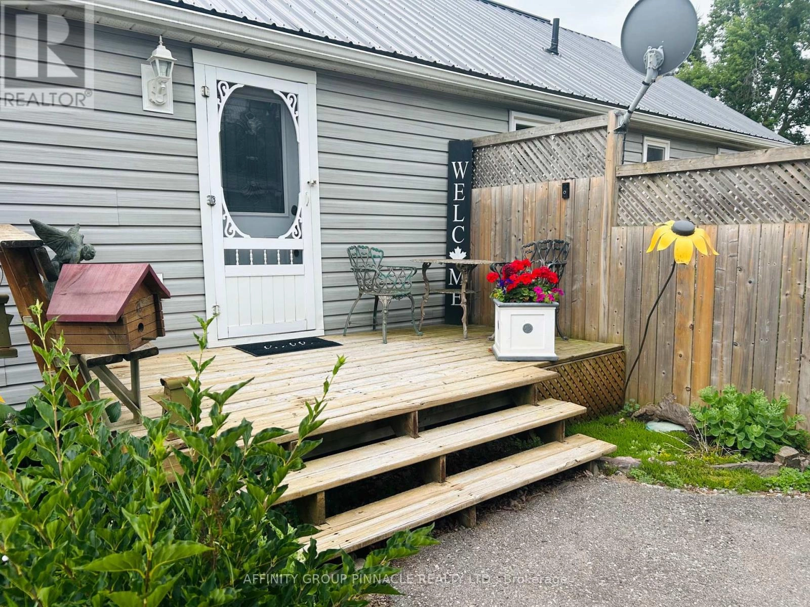 97 Bolsover Road, Kawartha Lakes, Ontario  K0M 2T0 - Photo 3 - X12295026