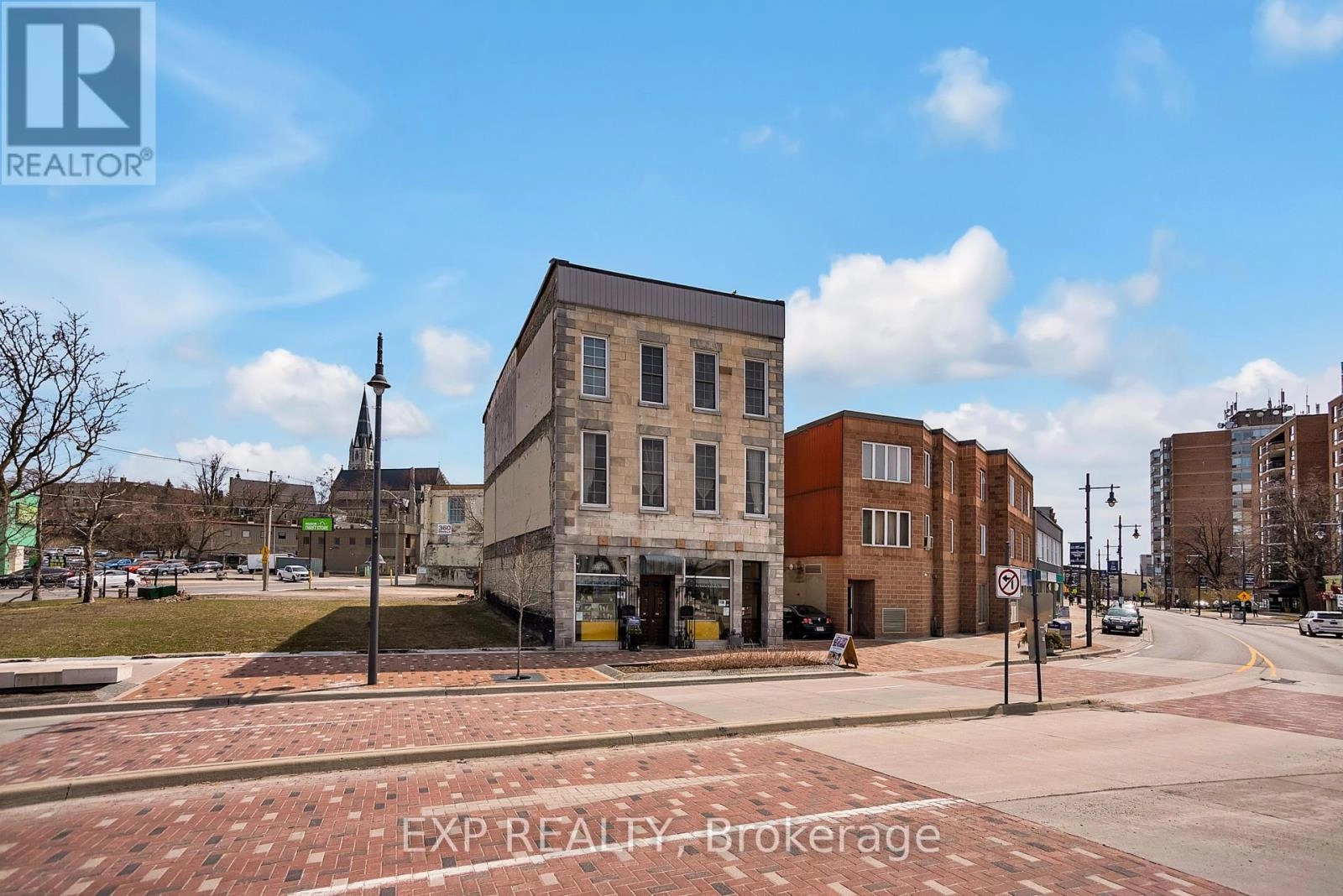 395 Front Street, Belleville, Ontario  K8N 2Z9 - Photo 2 - X12295707