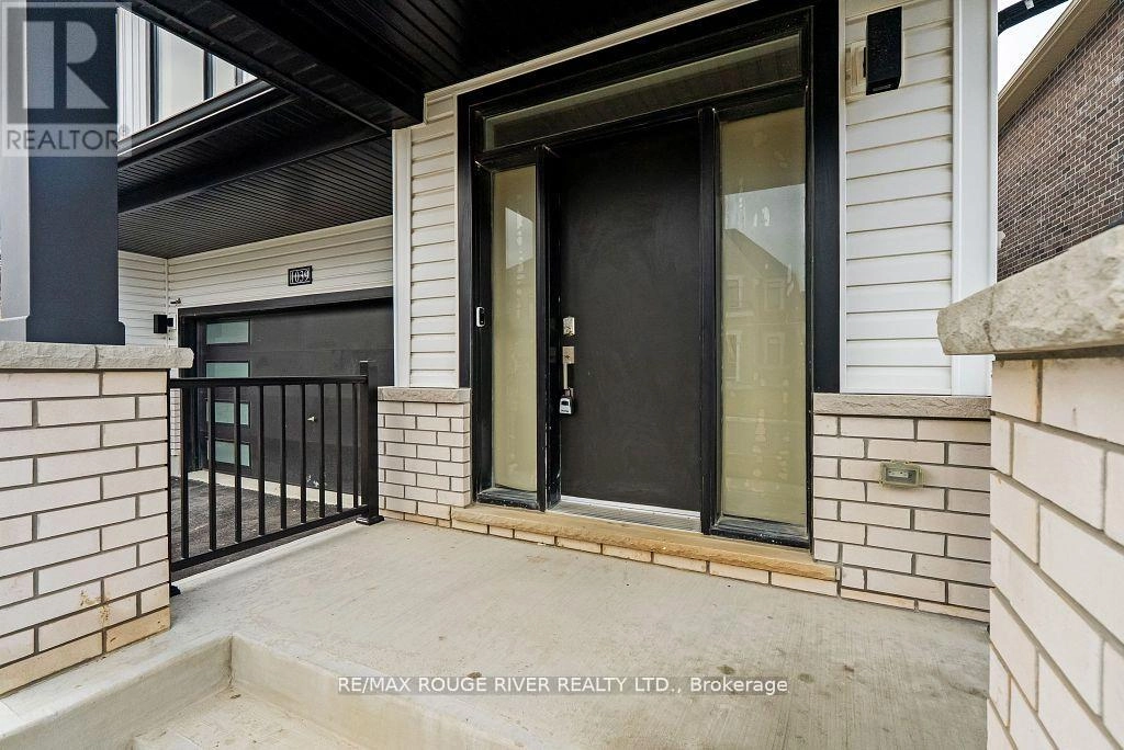 1039 Thompson Drive, Oshawa, Ontario  L1L 0V6 - Photo 3 - E12295827