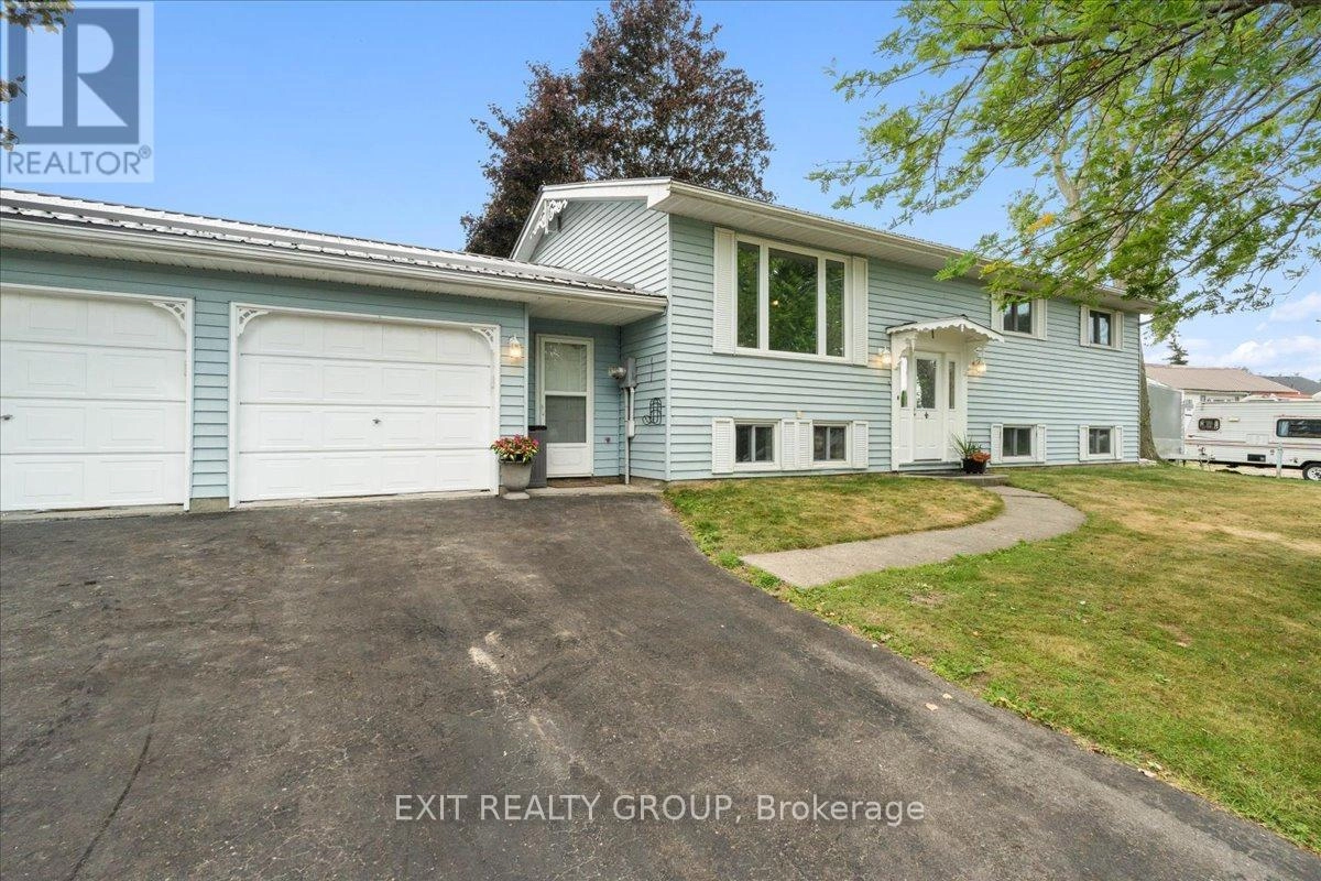 1 Queen Street W, Brighton, Ontario  K0K 1H0 - Photo 3 - X12295905