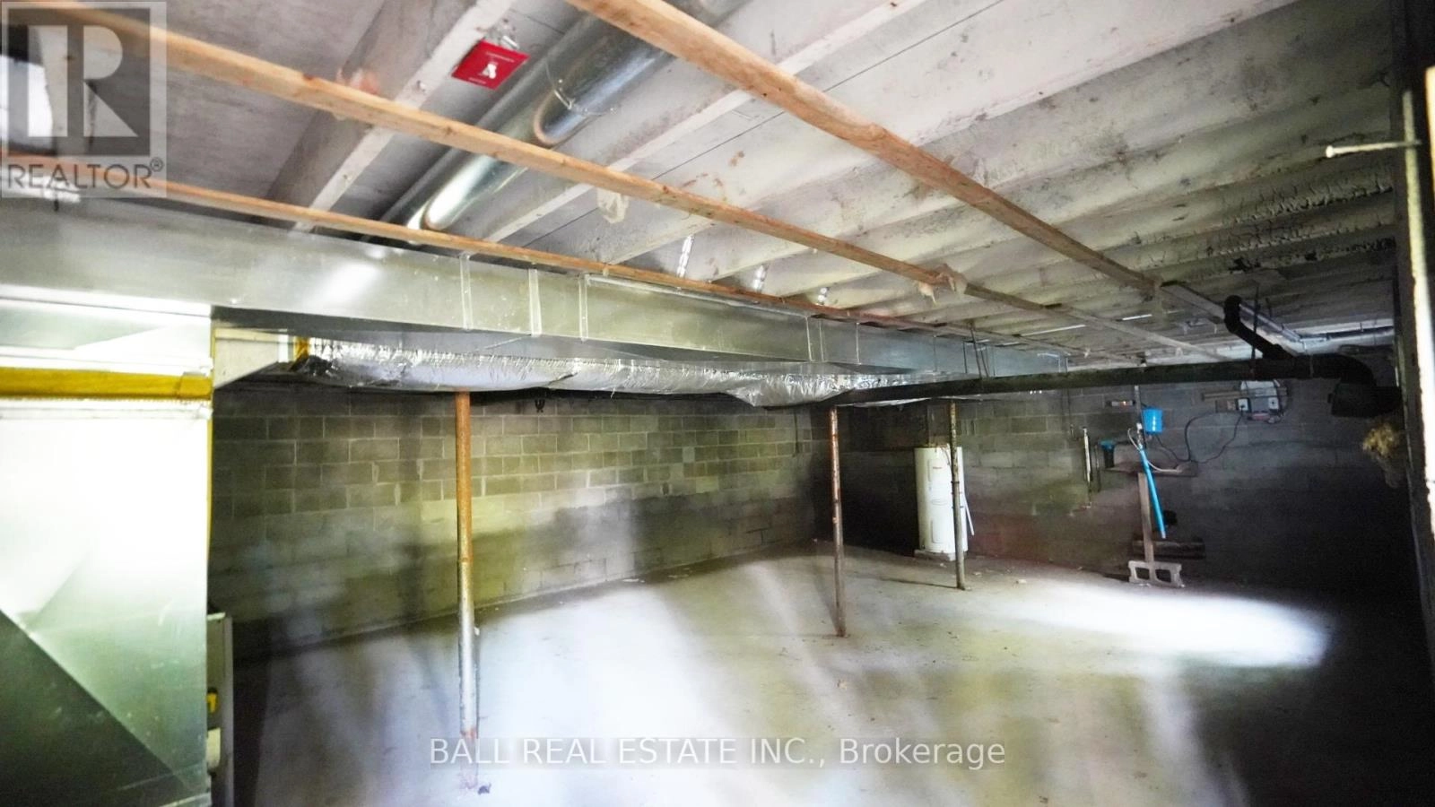 105 Little Silver Lake Way, Trent Lakes, Ontario K0M 1A0 - Photo 30 - X12296874