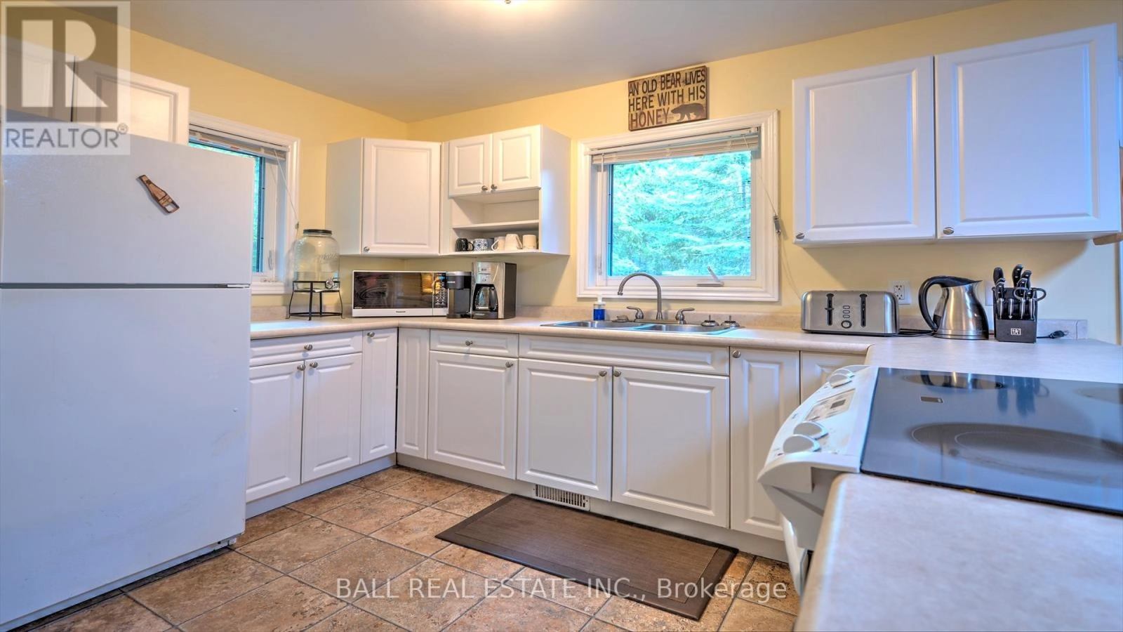 105 Little Silver Lake Way, Trent Lakes, Ontario K0M 1A0 - Photo 7 - X12296874