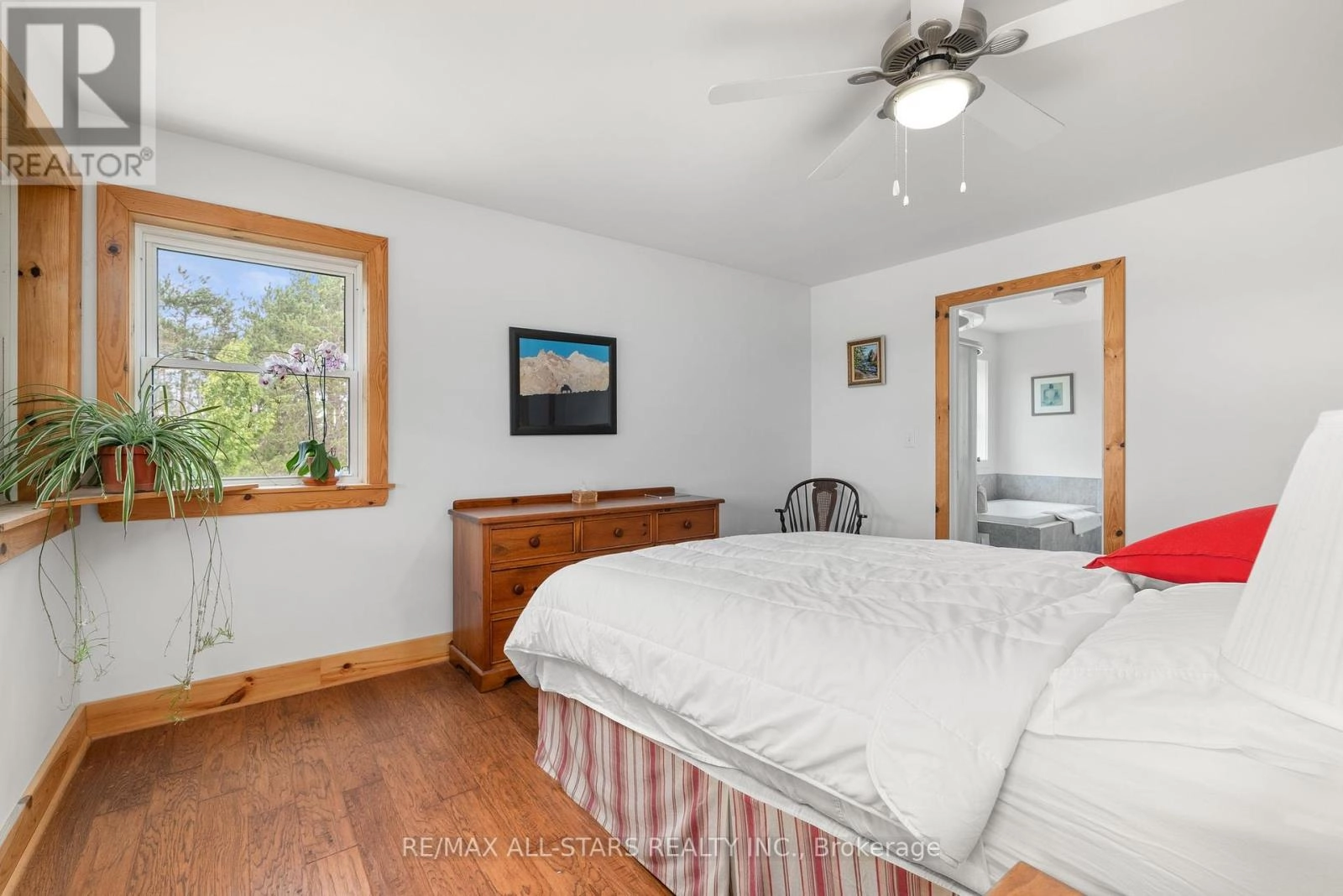 485 Burnt River Road, Kawartha Lakes, Ontario K0M 2L0 - Photo 14 - X12296904