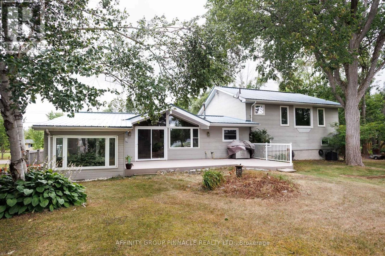 1 Beatrice Drive, Kawartha Lakes, Ontario  K0M 1N0 - Photo 1 - X12294145