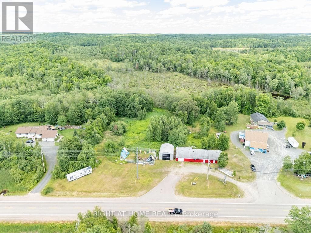 12541 Highway 41, Addington Highlands, Ontario K0H 2G0 - Photo 13 - X12293666