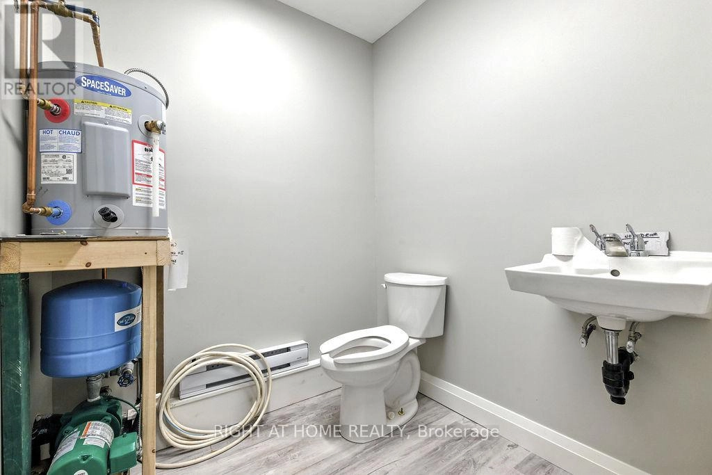 12541 Highway 41, Addington Highlands, Ontario K0H 2G0 - Photo 34 - X12293666