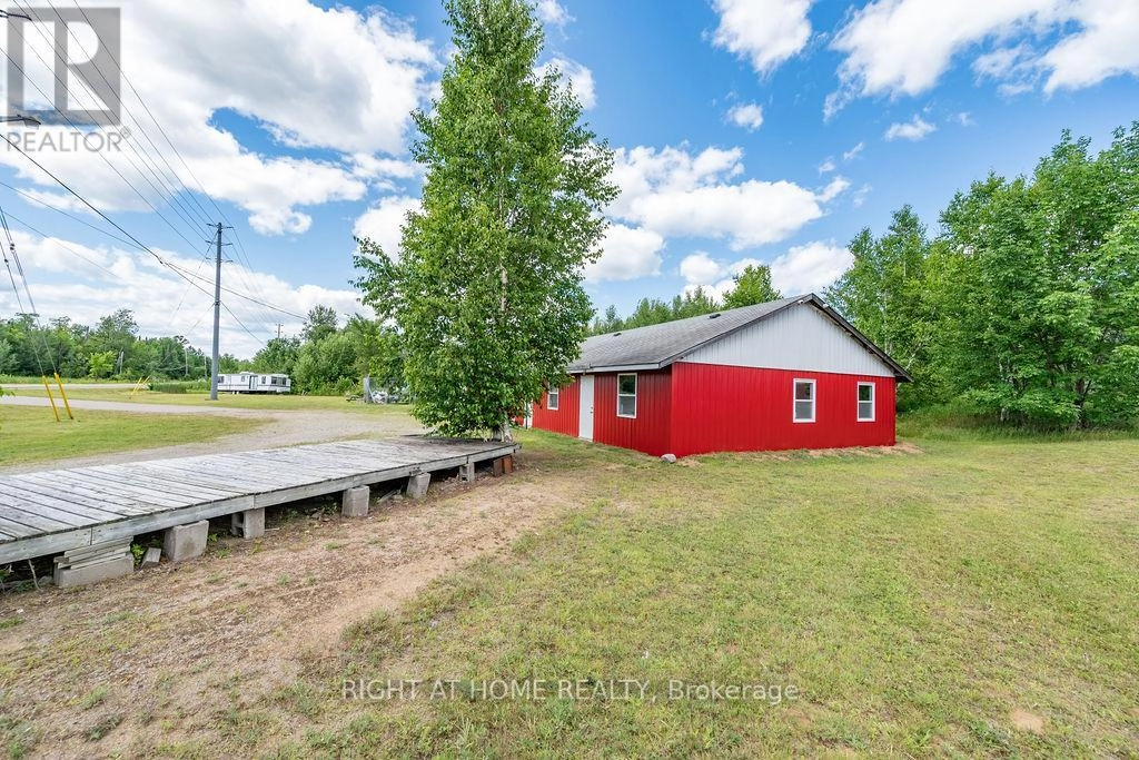 12541 Highway 41, Addington Highlands, Ontario K0H 2G0 - Photo 8 - X12293666