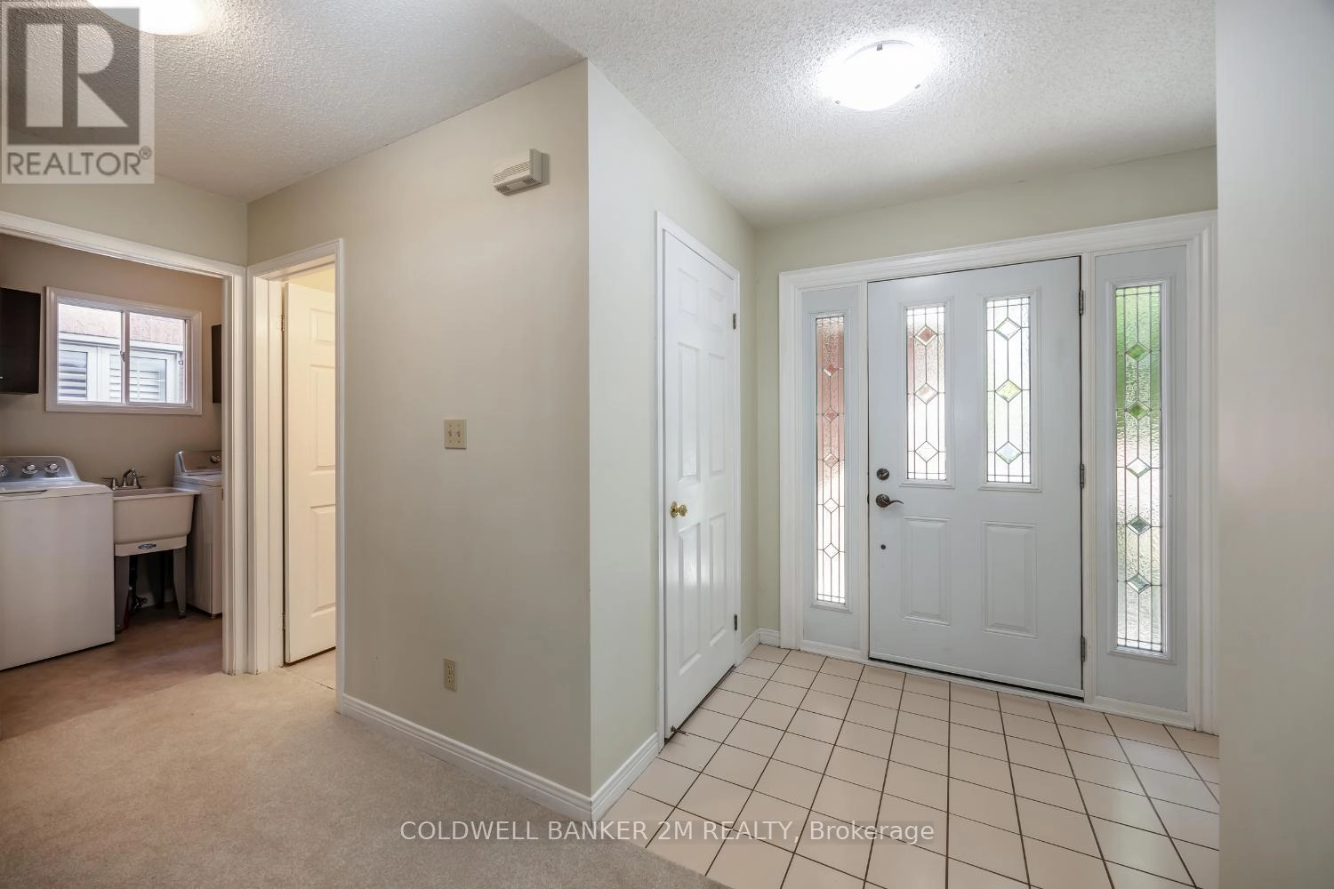 109 Stagemaster Crescent, Clarington, Ontario  L1E 2X4 - Photo 3 - E12297316