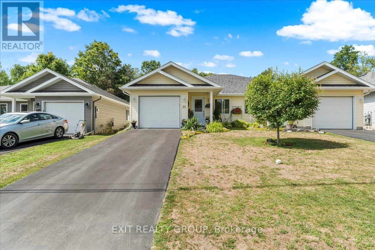 20 Gladstone Street W, Madoc, Ontario  K0K 2K0 - Photo 2 - X12297667