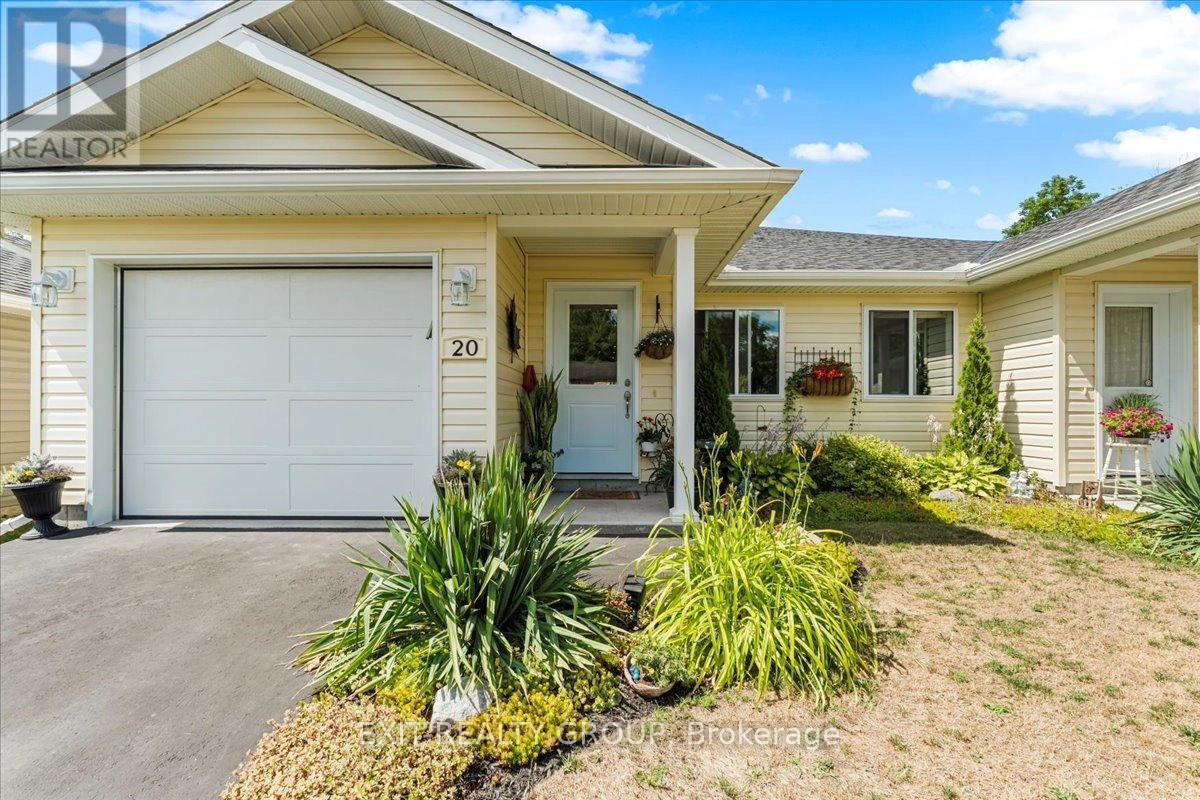 20 Gladstone Street W, Madoc, Ontario  K0K 2K0 - Photo 3 - X12297667