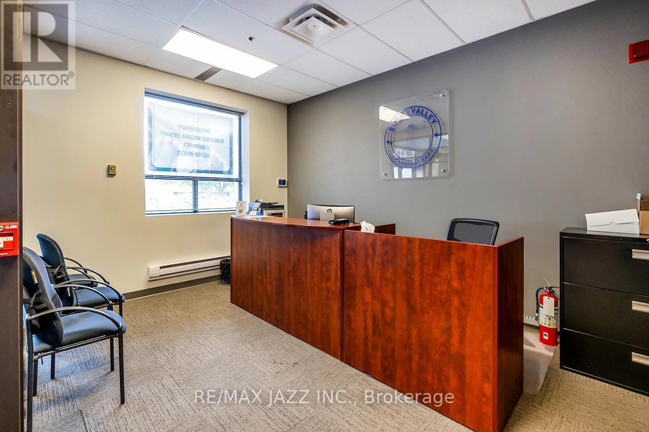 300 - 274 Mackenzie Avenue, Ajax, Ontario  L1S 2E9 - Photo 1 - E12298046