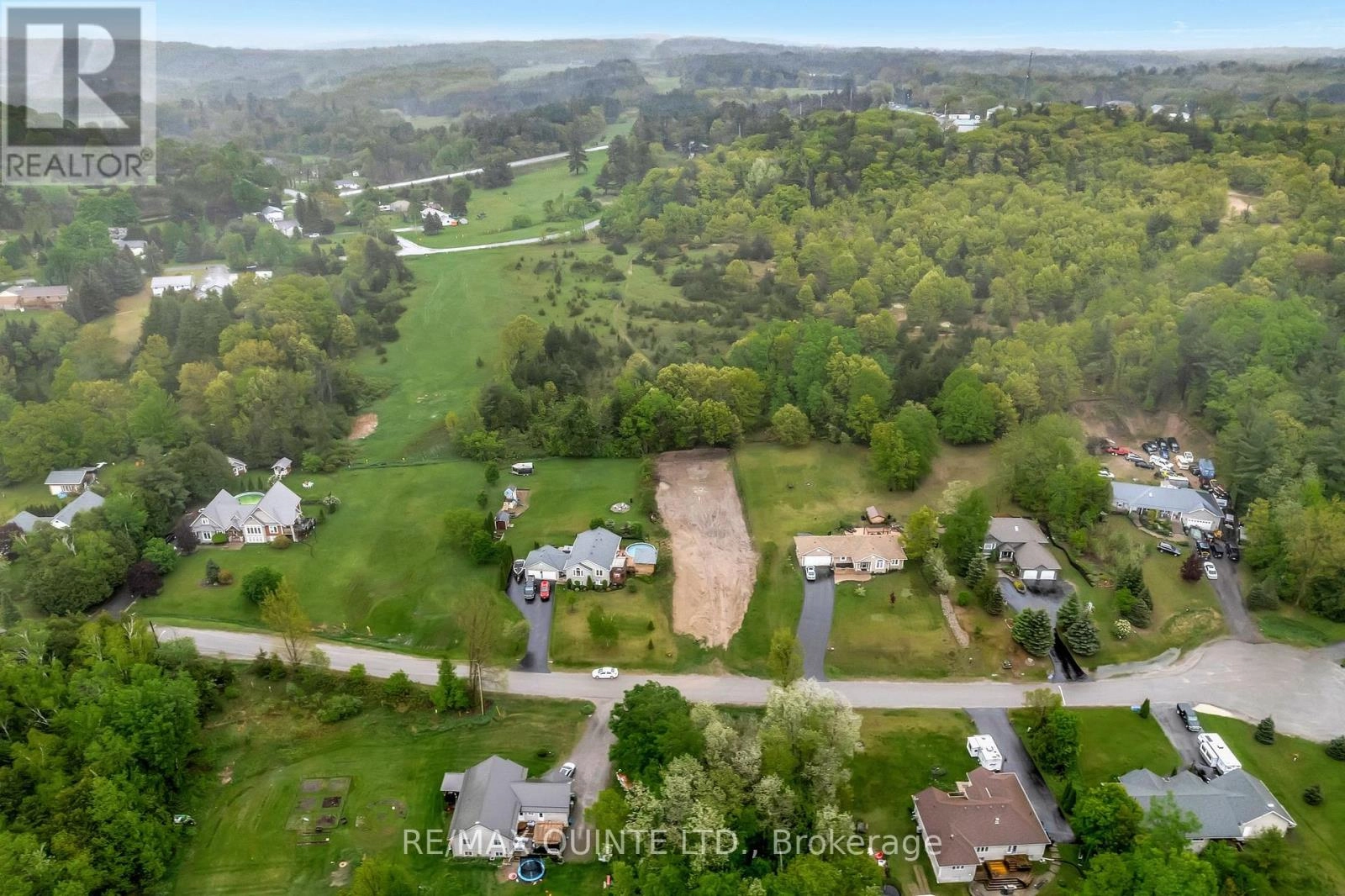 43 Deerfield Drive, Quinte West, Ontario  K0K 2C0 - Photo 2 - X12299188