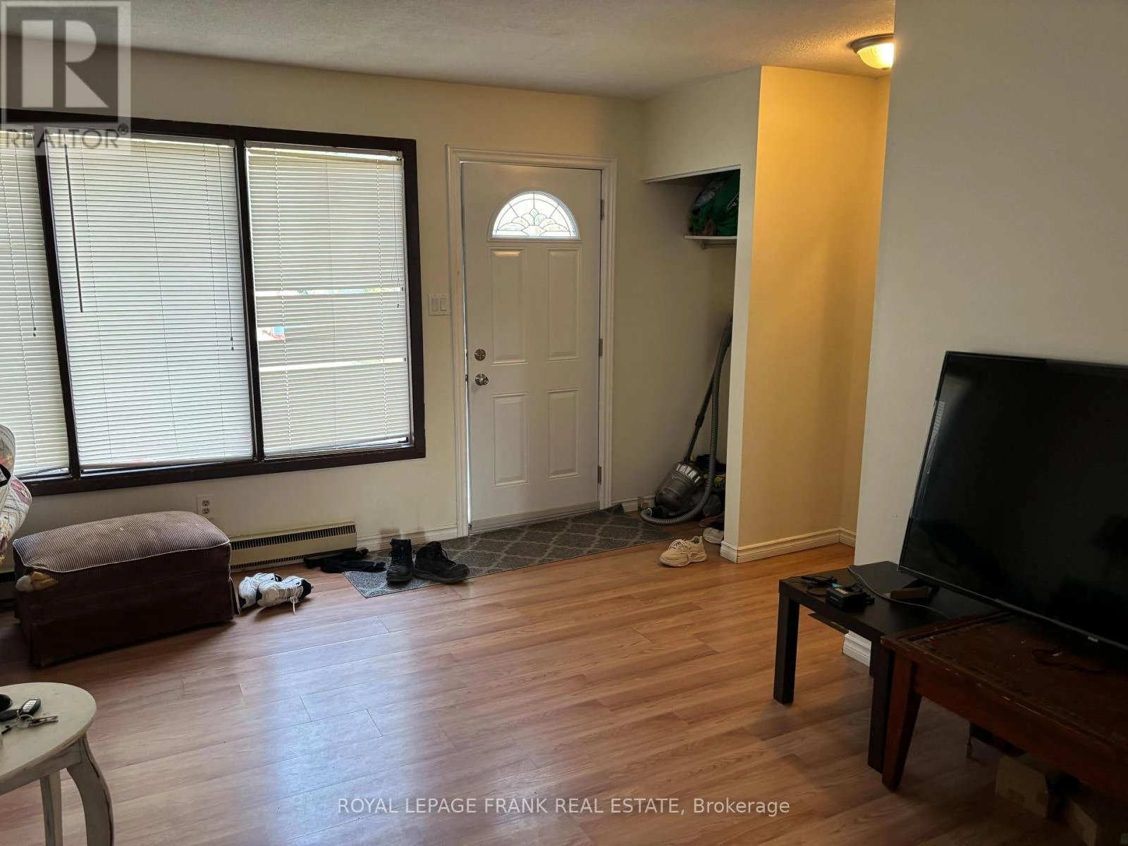 1098 Milne Drive, Kincardine, Ontario  N2Z 1X4 - Photo 3 - X12285604