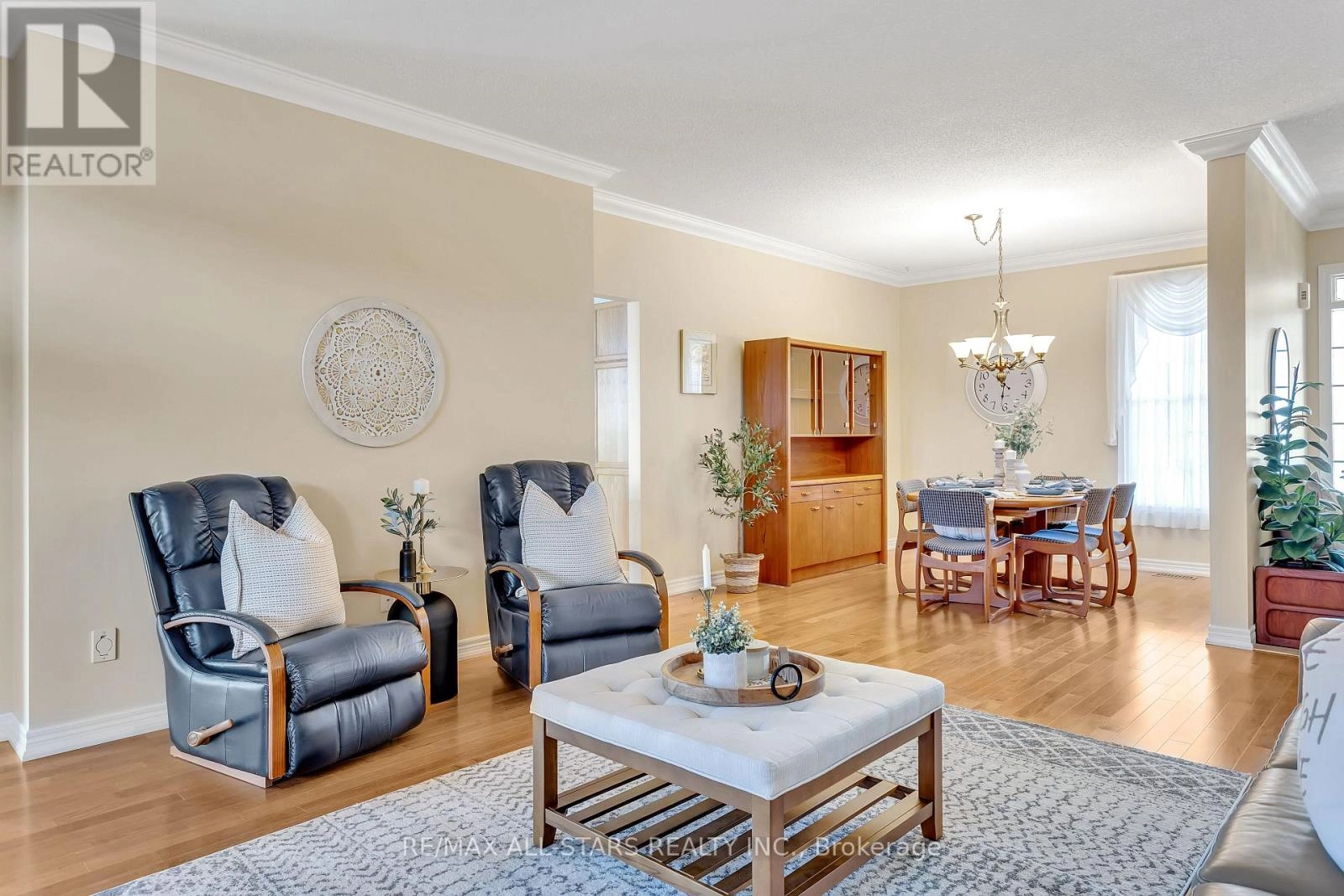 25 Sylvester Drive, Kawartha Lakes, Ontario K9V 6E7 - Photo 10 - X12299261