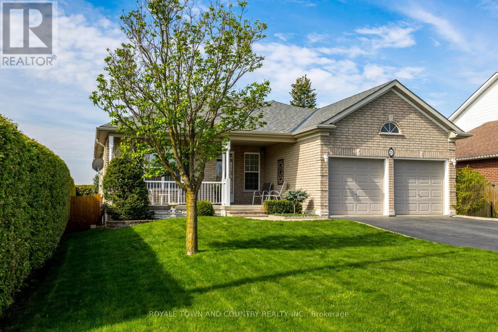 25 Sylvester Drive, Kawartha Lakes, Ontario  K9V 6E7 - Photo 2 - X12299261