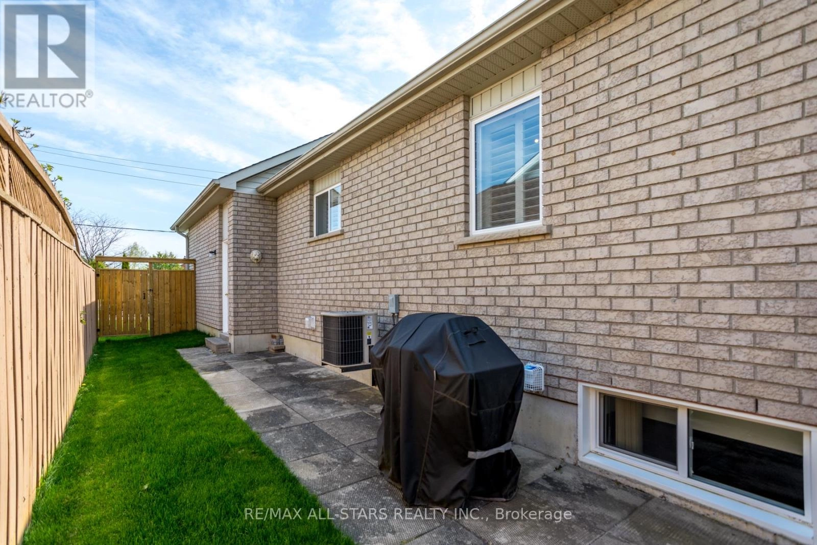 25 Sylvester Drive, Kawartha Lakes, Ontario K9V 6E7 - Photo 31 - X12299261