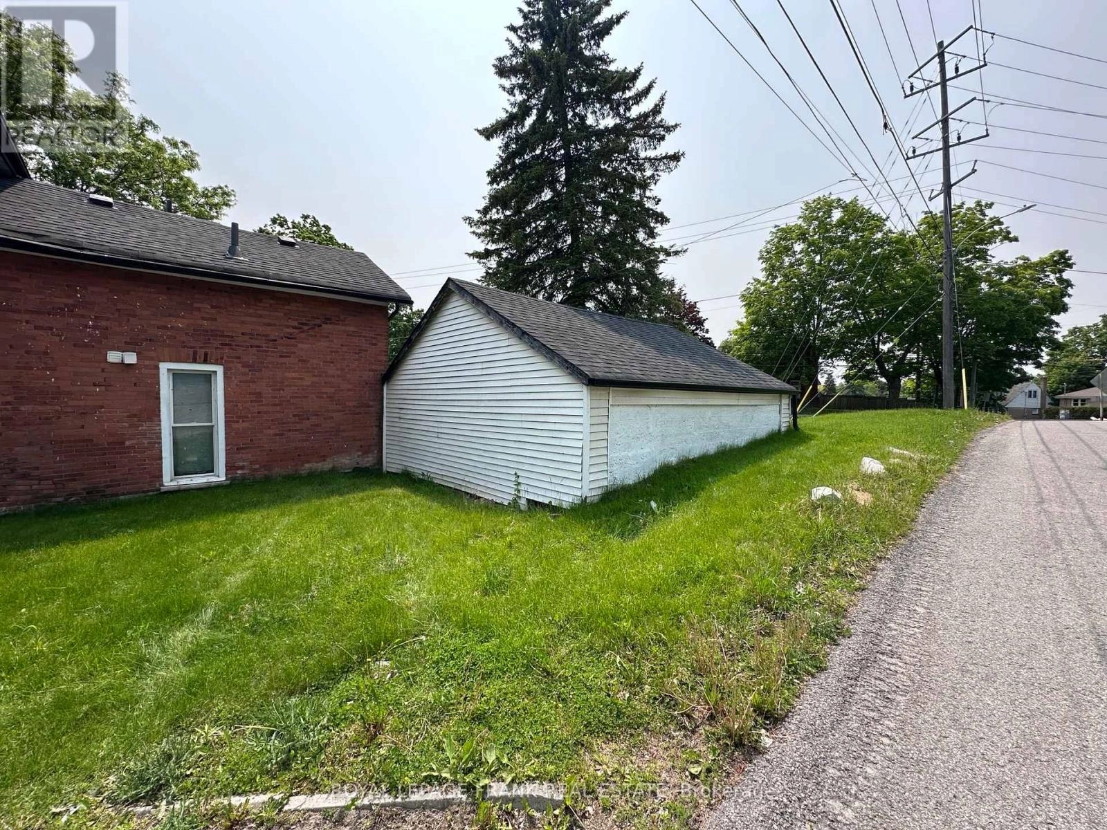 56 Hilliard Street, Peterborough North, Ontario  K9H 5R4 - Photo 3 - X12299274