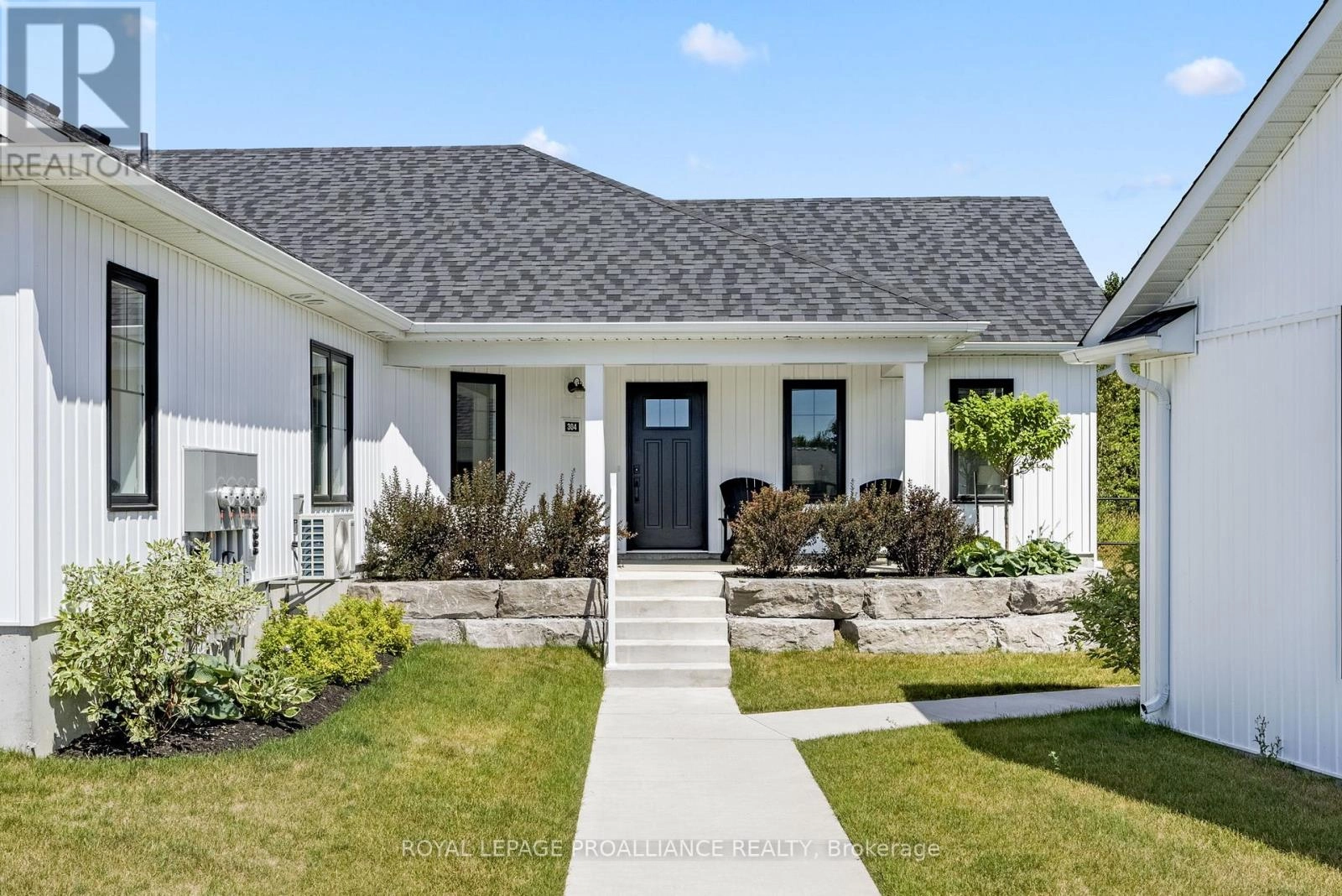 304 - 14 Meadowcreek Drive, Brighton, Ontario  K0K 1H0 - Photo 2 - X12240818