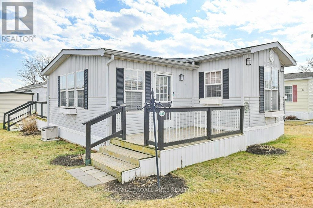 A12 - 153 County Road 27, Prince Edward County, Ontario  K0K 1T0 - Photo 3 - X12300506