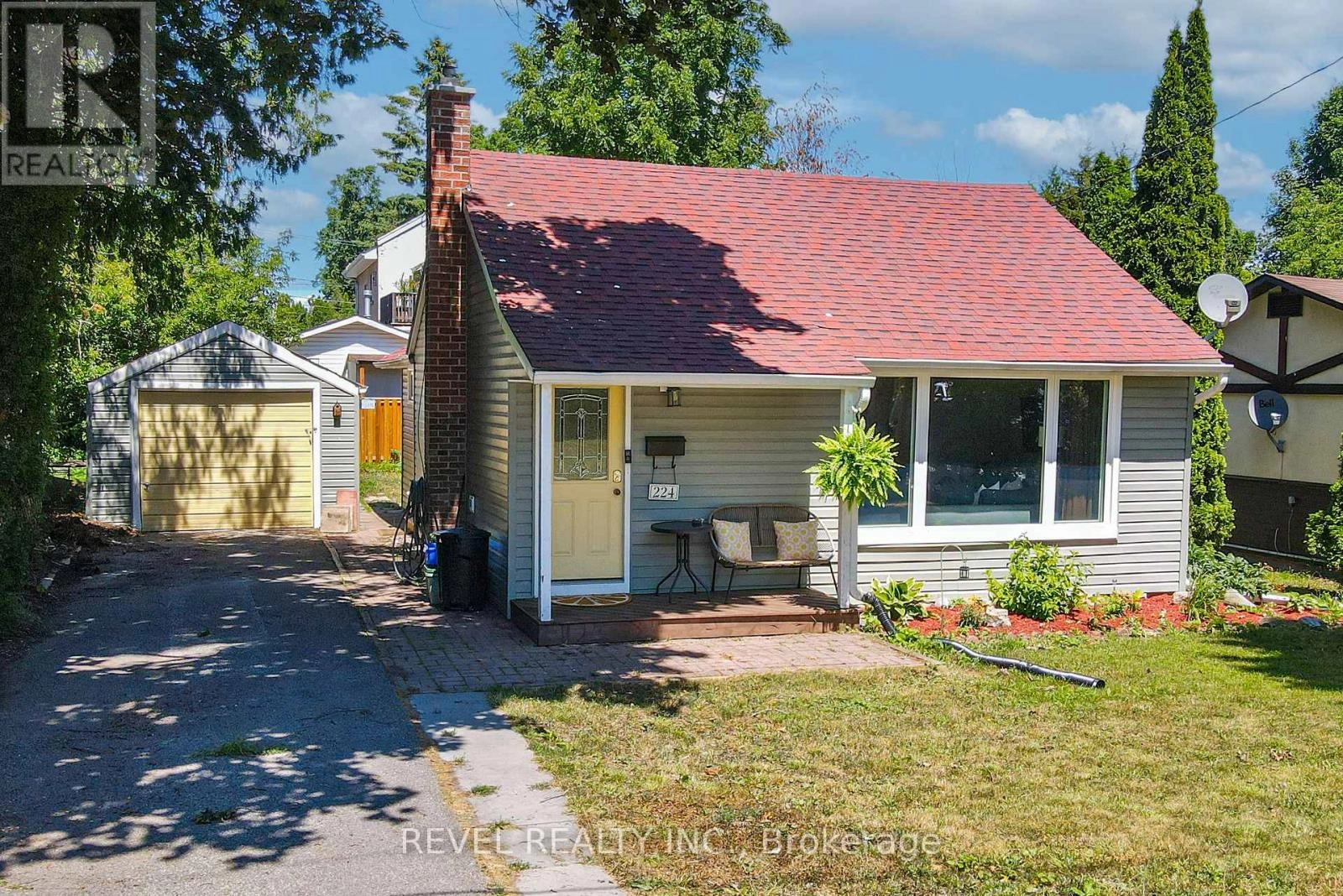 224 Ardmore Avenue, Kawartha Lakes, Ontario  K9V 2T5 - Photo 2 - X12301667