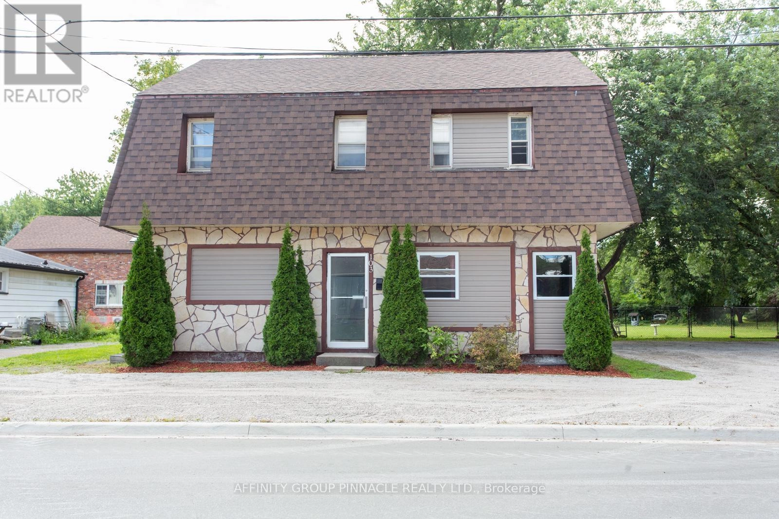 103 Durham Street W, Kawartha Lakes, Ontario  K9V 2R2 - Photo 1 - X12301741