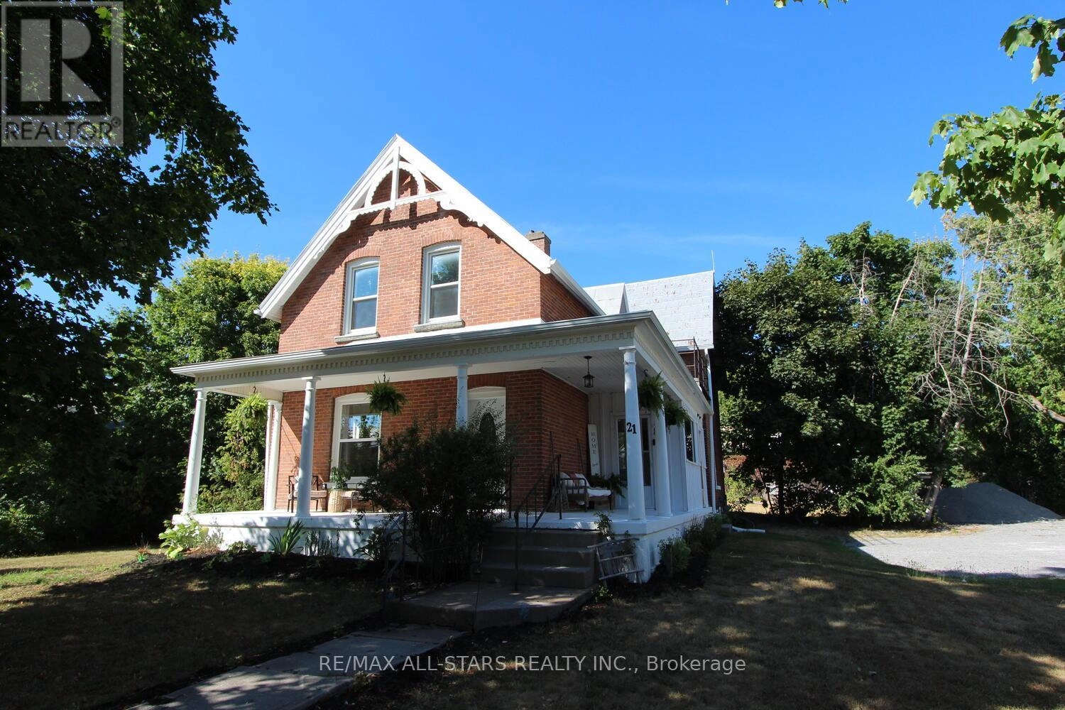 21 Francis Street E, Kawartha Lakes, Ontario  K0M 1N0 - Photo 2 - X12301875