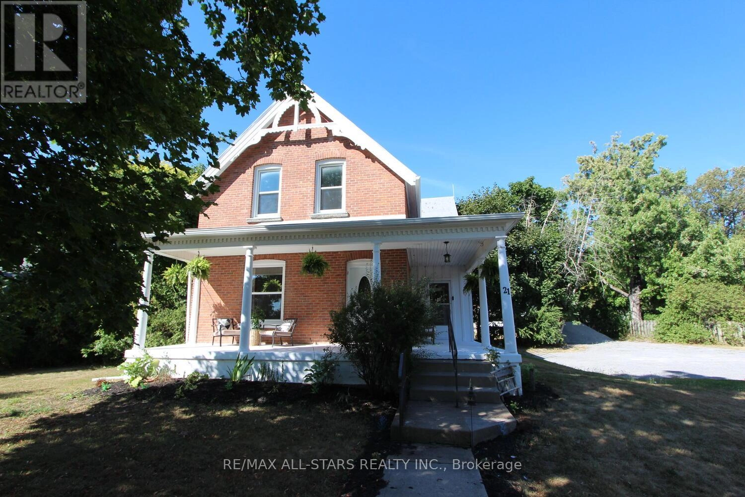 21 Francis Street E, Kawartha Lakes, Ontario  K0M 1N0 - Photo 3 - X12301875