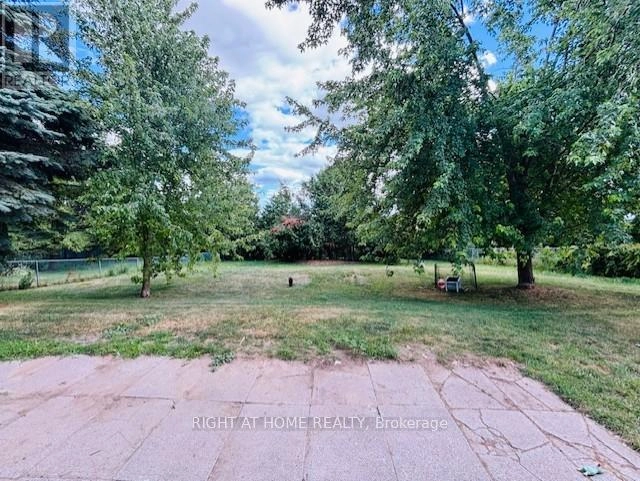 1649 Whittington Drive, Peterborough West, Ontario  K9J 6X6 - Photo 2 - X12302443