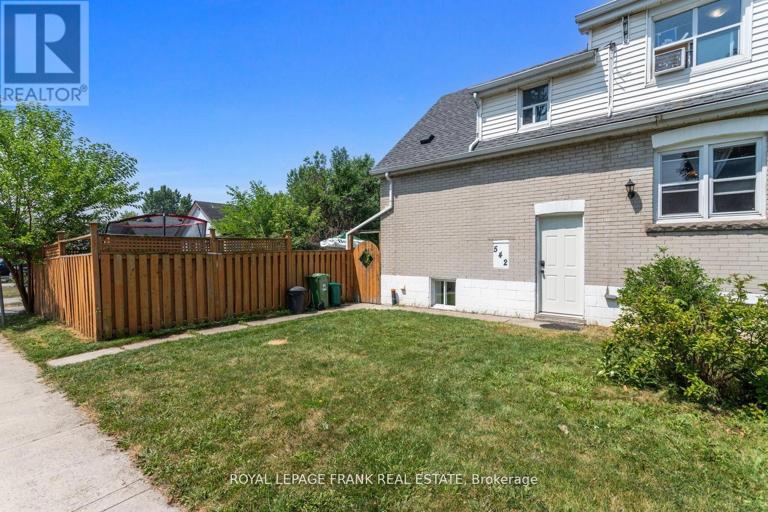 542 Walmer Road, Hamilton, Ontario  L8H 3E6 - Photo 3 - X12304540