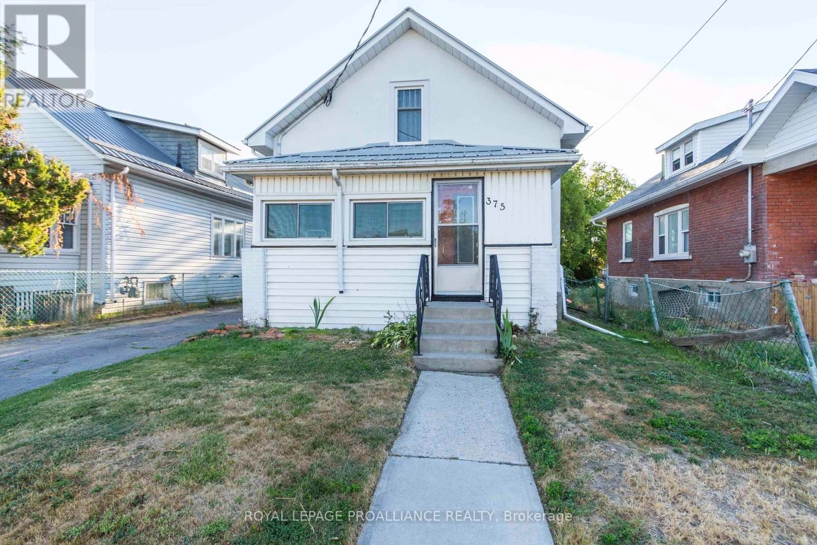 375 Coleman Street, Belleville, Ontario  K8P 3J5 - Photo 2 - X12304671
