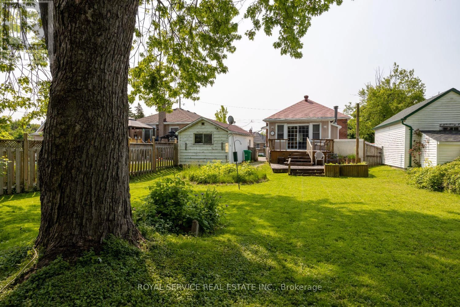 388 Dublin Street, Peterborough Central, Ontario  K9H 3C9 - Photo 3 - X12304826