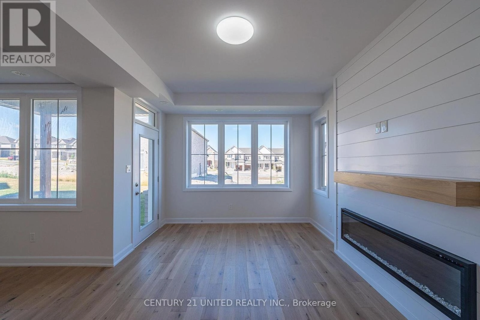 305 Mullighan Gardens, Peterborough North, Ontario  K9K 0G3 - Photo 3 - X12305359